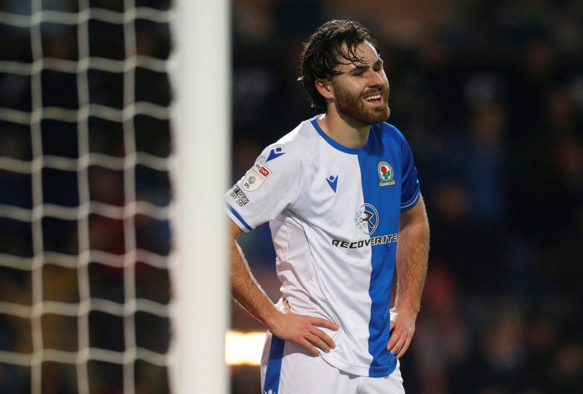 Everton fail to sign Ben Brereton Diaz